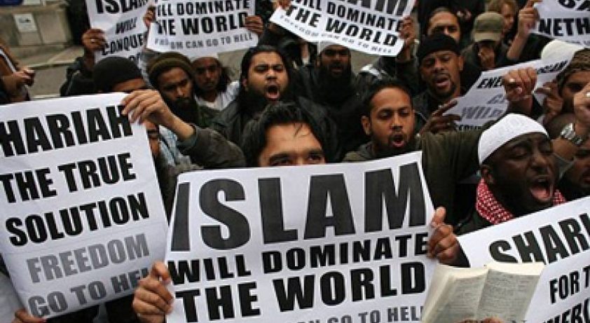 it-s-time-we-muslims-stopped-playing-the-blame-game-over-islamist-terrorism-1452174826-4439